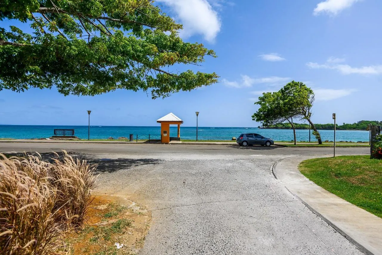 לה טריניטה Suite Face A La Plage Et Proche Des Commerces - Bed And Coffee Rivage לה טריניטה