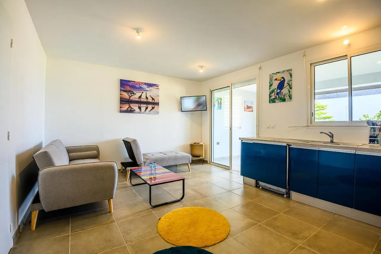 Suite Face A La Plage Et Proche Des Commerces - Bed And Coffee Rivage Trinite